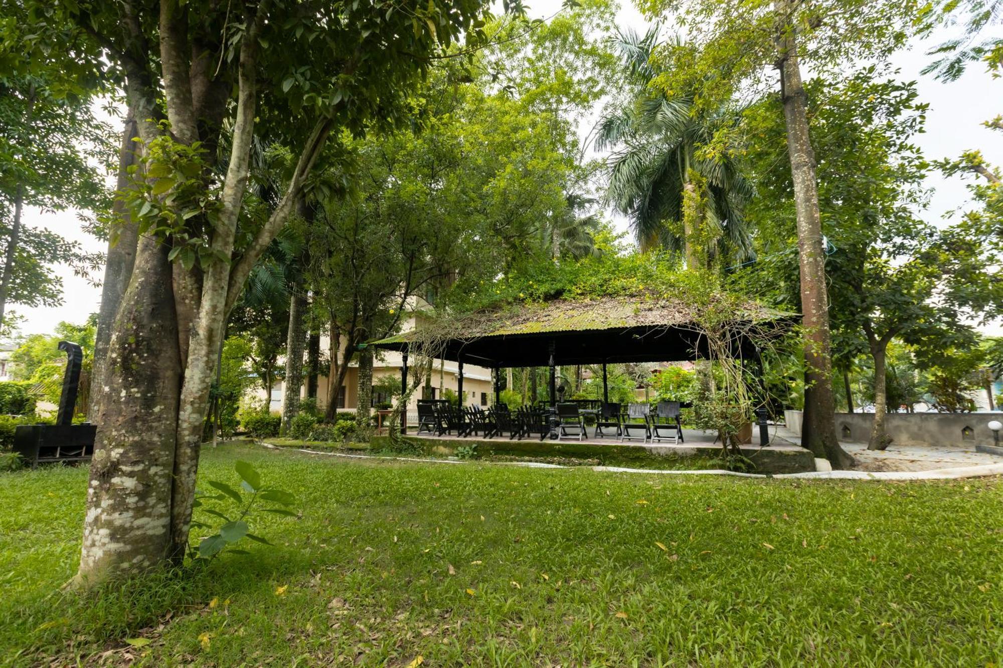 Hotel Parkside & Swimming Pool-Between Greenery And Azure ,Your Perfect Retreat צ'יטוואן מראה חיצוני תמונה
