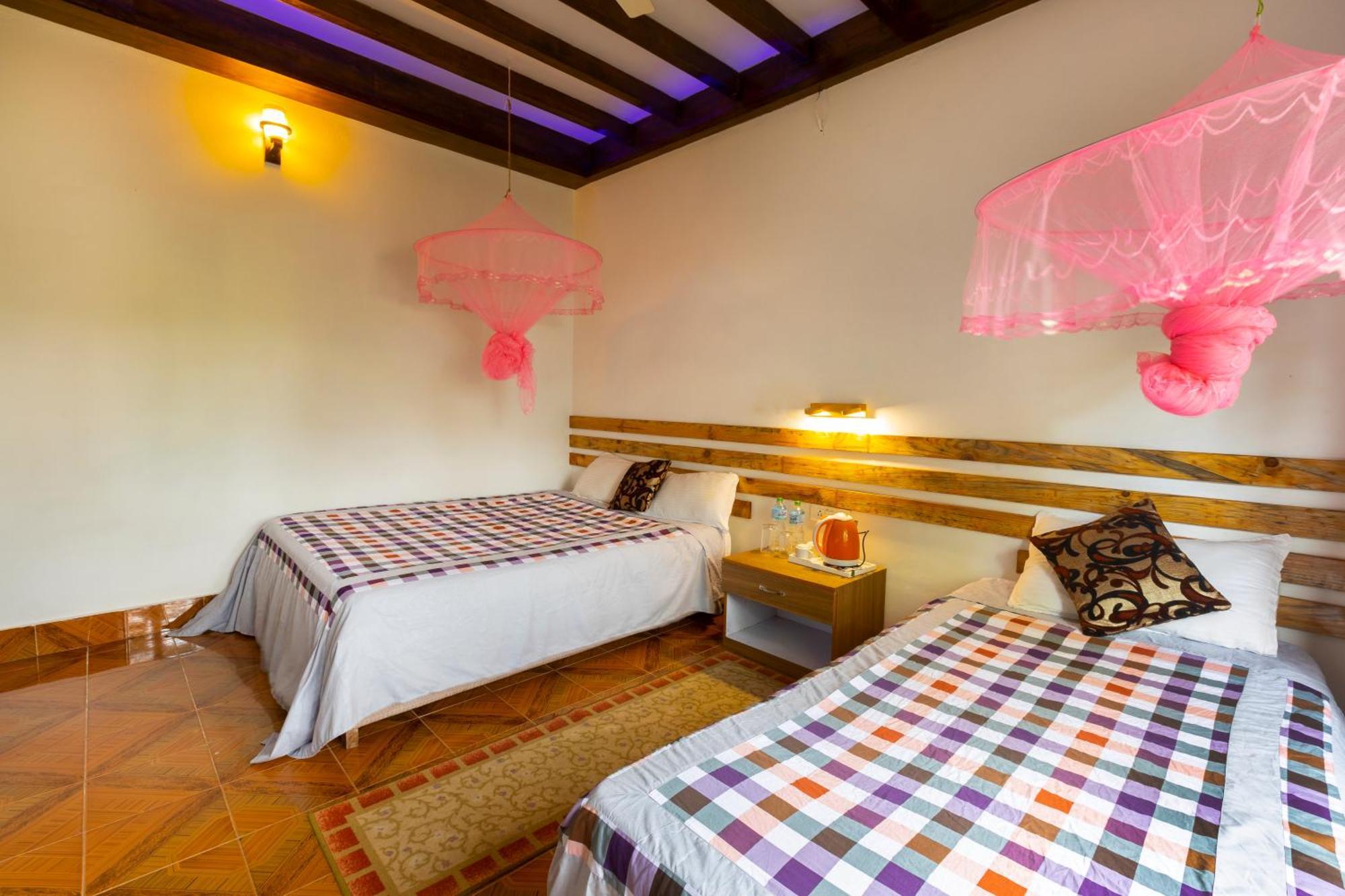 Hotel Parkside & Swimming Pool-Between Greenery And Azure ,Your Perfect Retreat צ'יטוואן מראה חיצוני תמונה