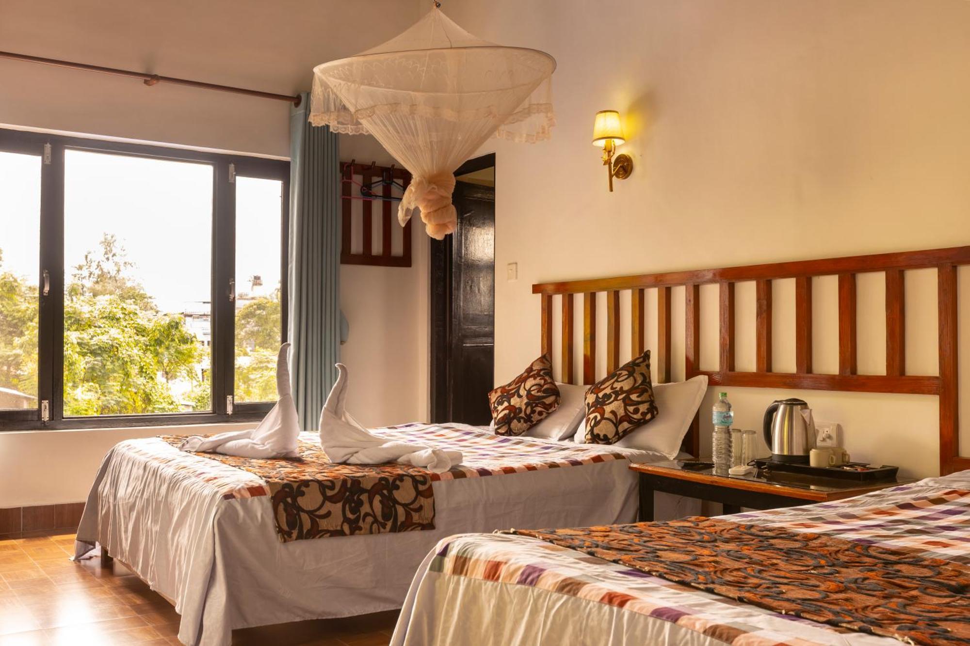 Hotel Parkside & Swimming Pool-Between Greenery And Azure ,Your Perfect Retreat צ'יטוואן מראה חיצוני תמונה